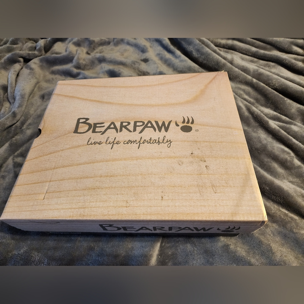 BearPaw Tan and Red Women' Boots 10M - Picture 2 of 8